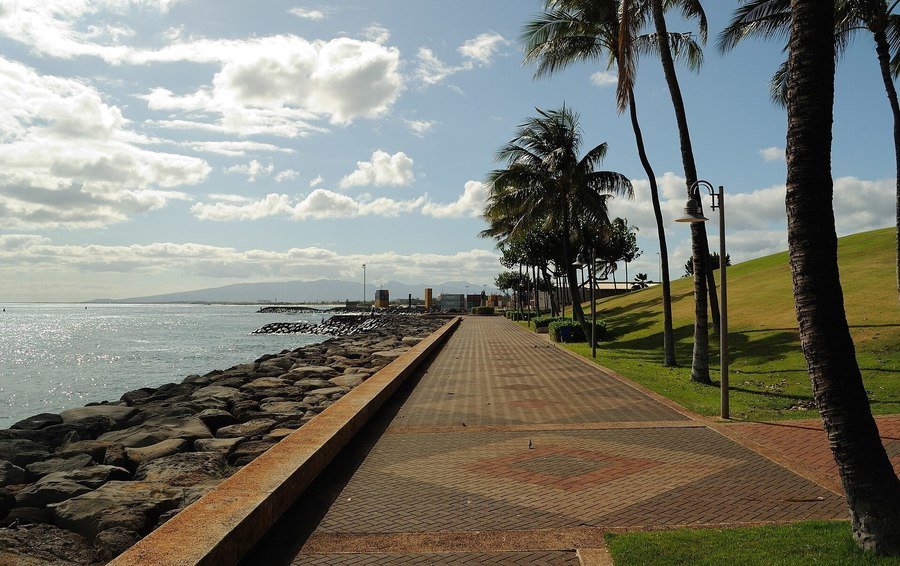 Kakaako waterfront park nw 20100517 900 0x6x1914x1203 q85